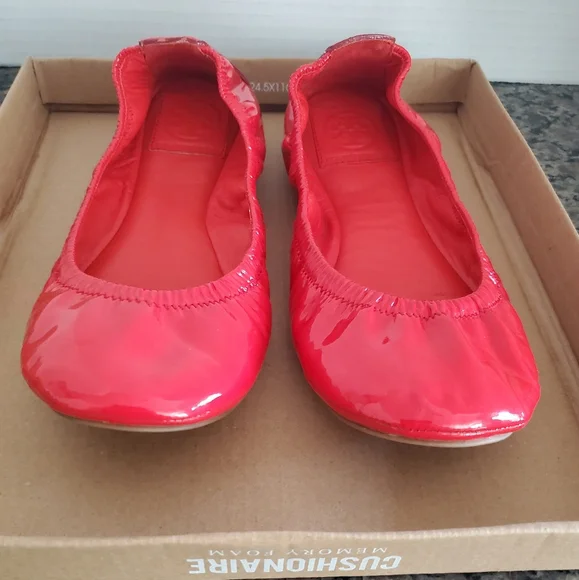 Tory Burch Patent Leather Flat Shoes size 8.5 M. - Picture 4 of 14